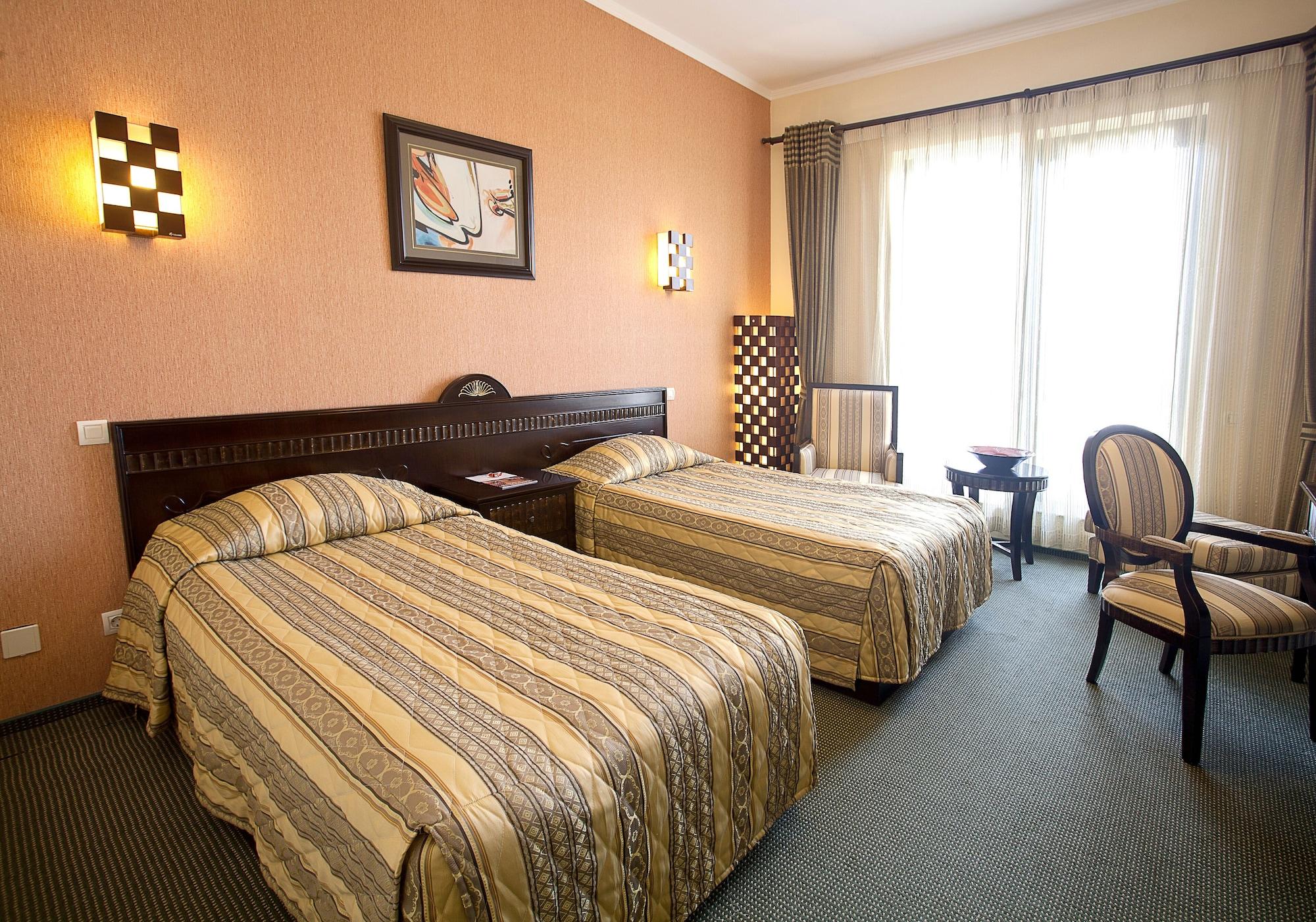 Hotel Tecadra Pipera ภายนอก รูปภาพ