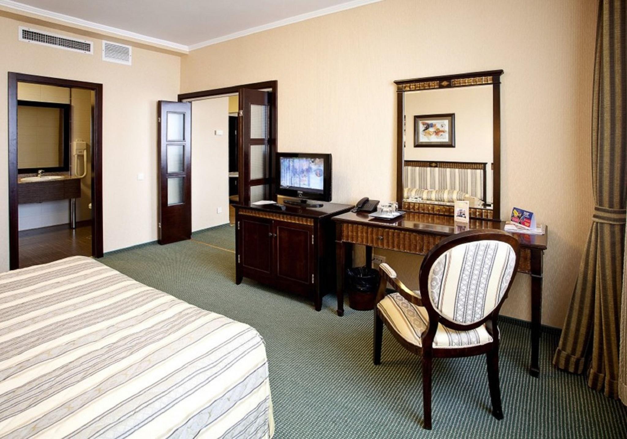 Hotel Tecadra Pipera ภายนอก รูปภาพ