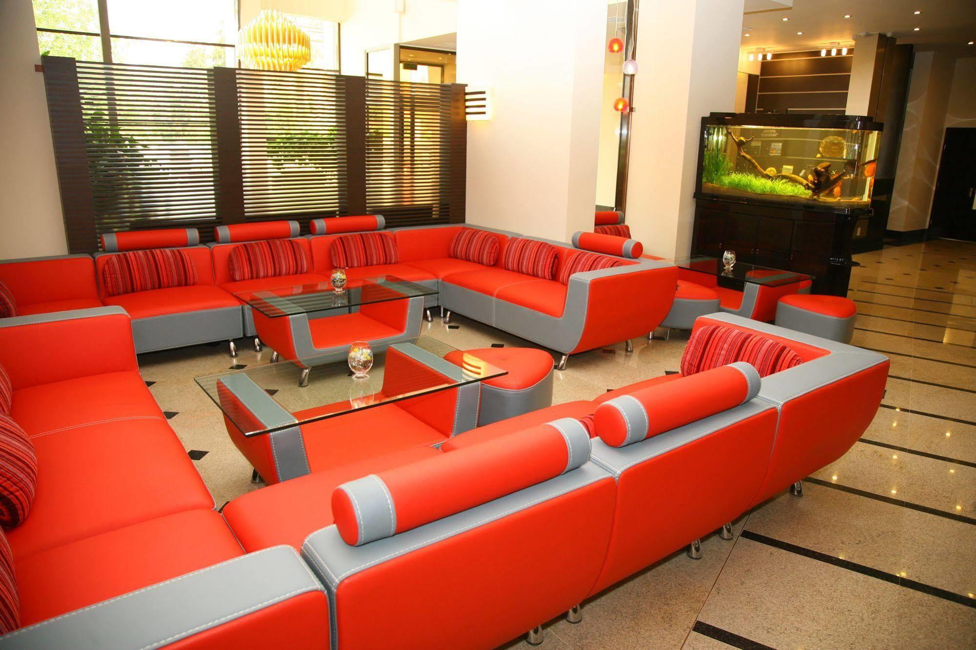 Hotel Tecadra Pipera ภายนอก รูปภาพ